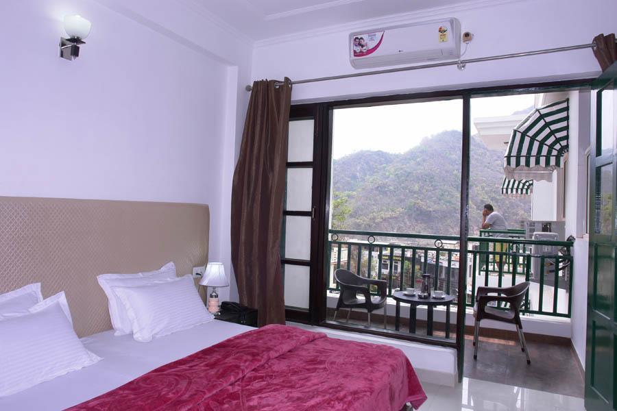 Rishikesh Inn By One Hotels Rishīkesh Extérieur photo