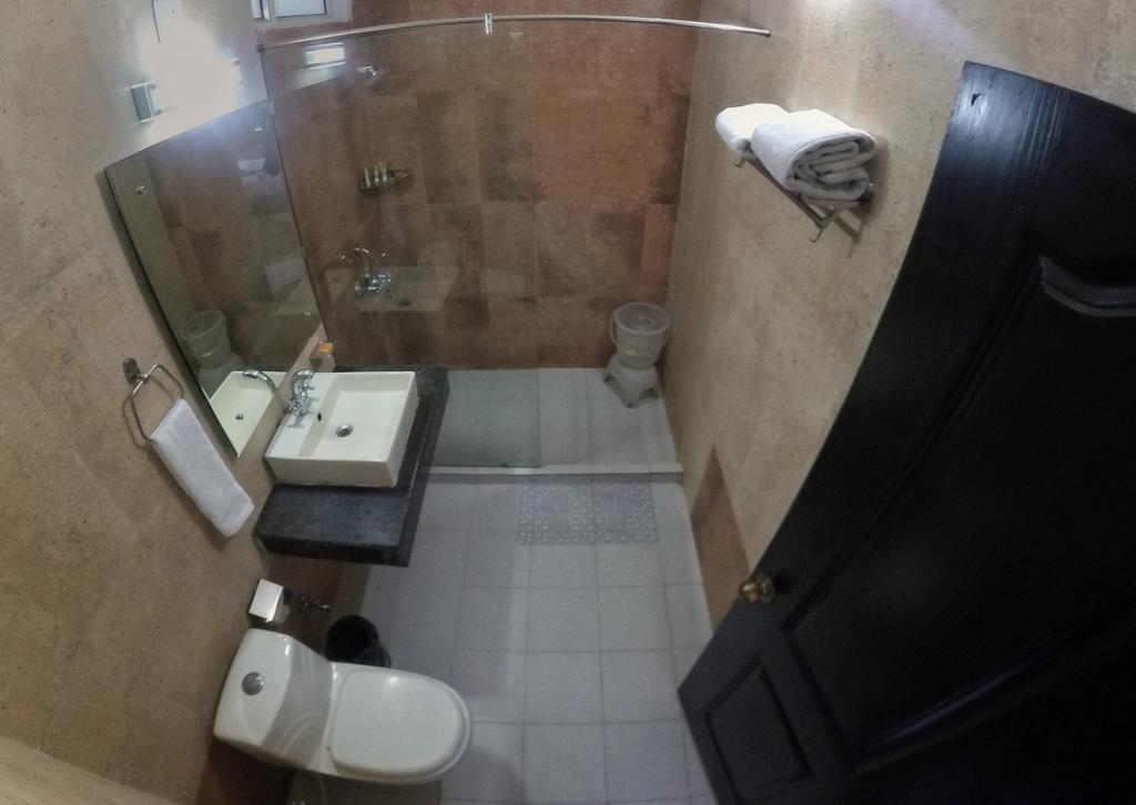 Rishikesh Inn By One Hotels Rishīkesh Extérieur photo