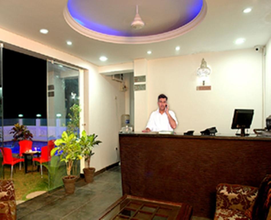 Rishikesh Inn By One Hotels Rishīkesh Extérieur photo